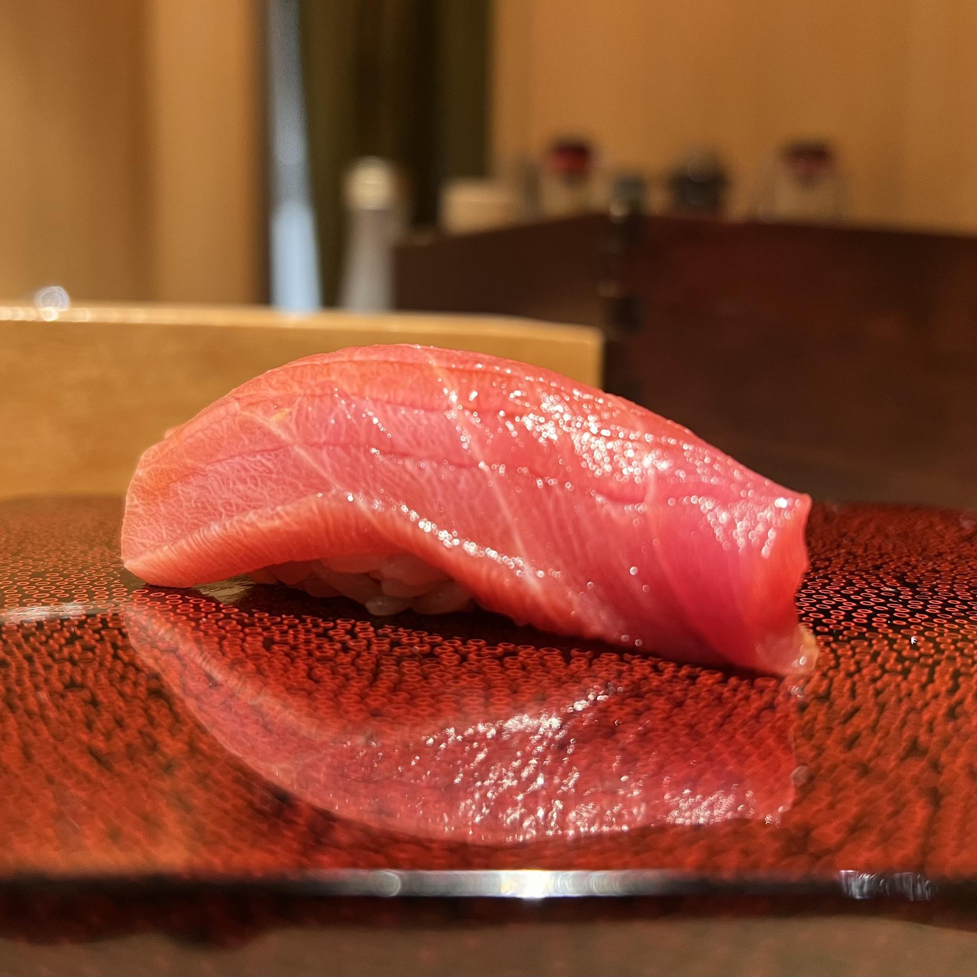 Le nigiri — Thon très gras (ventre)